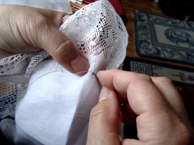 Incrusteren van kantwerk, de enkele incrustatiesteek,How to sew your lace work to fabric