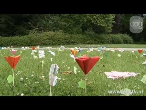 Origami bloemen verspreiden liefde door Noorderplantsoen