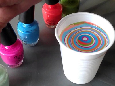 Nagels marmeren (Water marble) (Nailstyling)