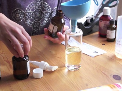 DIY: Oogmake-up Remover met amandelolie en bloemenwater