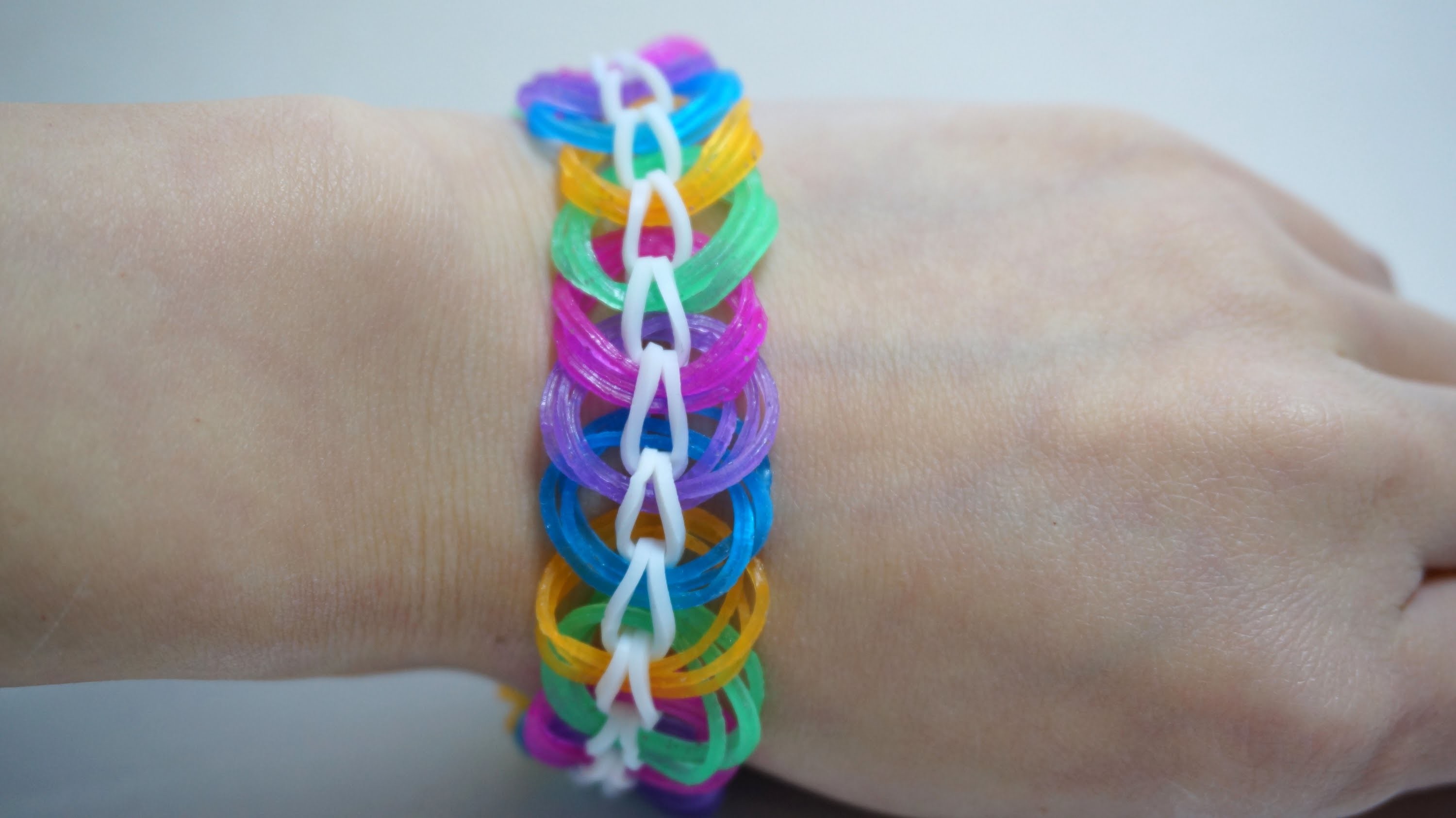 How to make Easy a Triple Link Chain Rainbow Loom Bracelet without Loom with 2 Pencils DIY