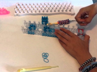 Rainbow-loom haaknaald versiering #1