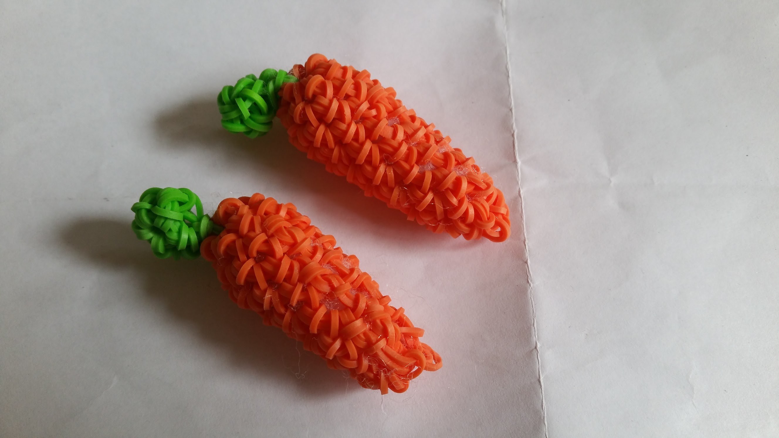 Rainbow loom nederlands: loomigurumi wortel (voor paard sinterklaas),  amigurumi carrot