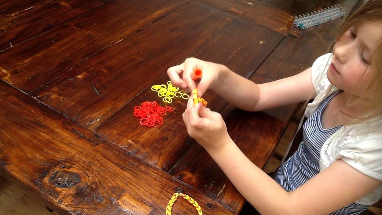 Rainbow loom visgraat armband door Aniek (Nederlands)