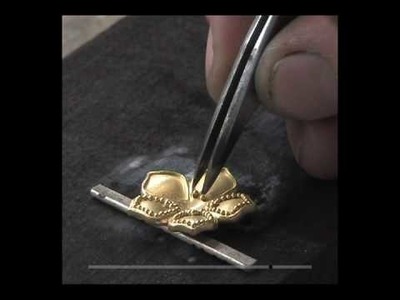 Schitterend Sieraad: metaal drijven en goud granulé (mute film)