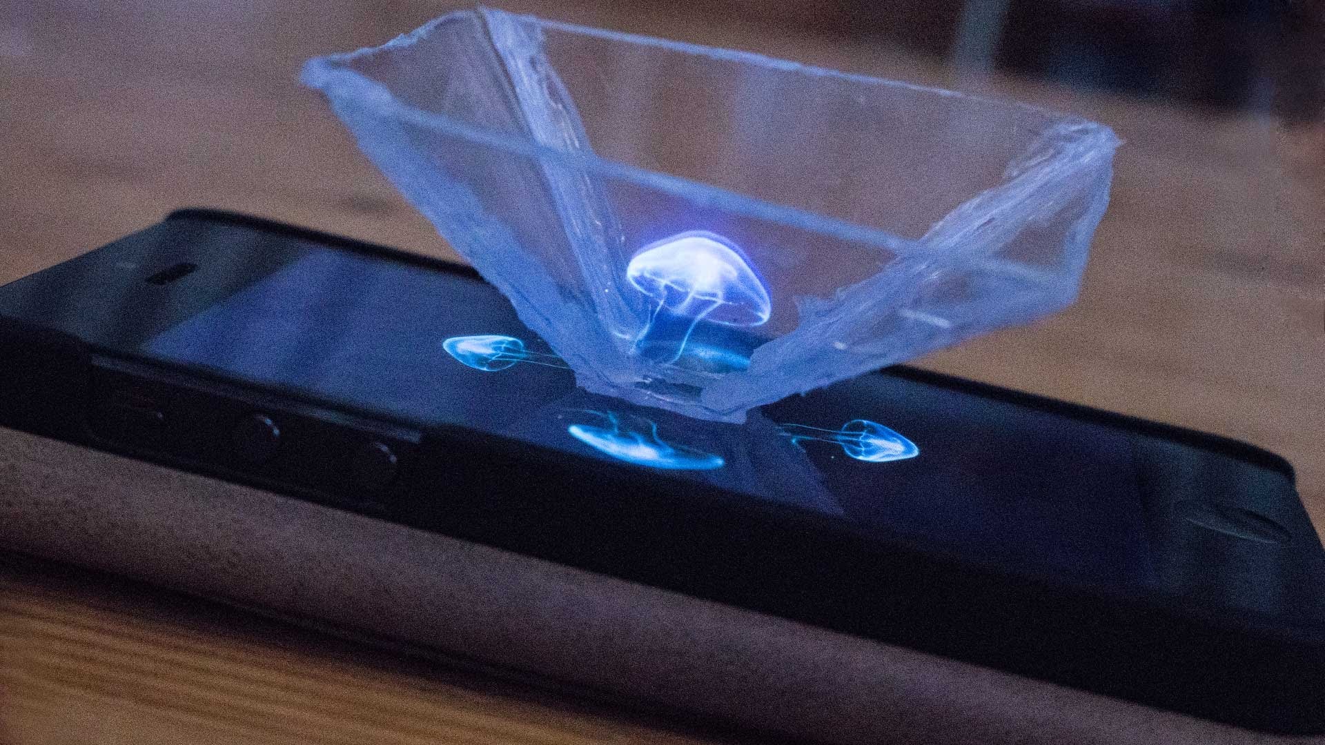 3D Hologram Projector: GIY - Kodaaf