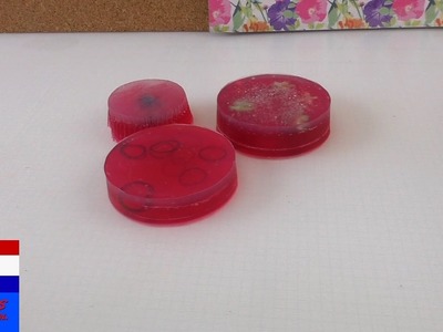 Zelf zeep maken Nederlands DIY – handleiding recept voor zeep – roze glitterzeep