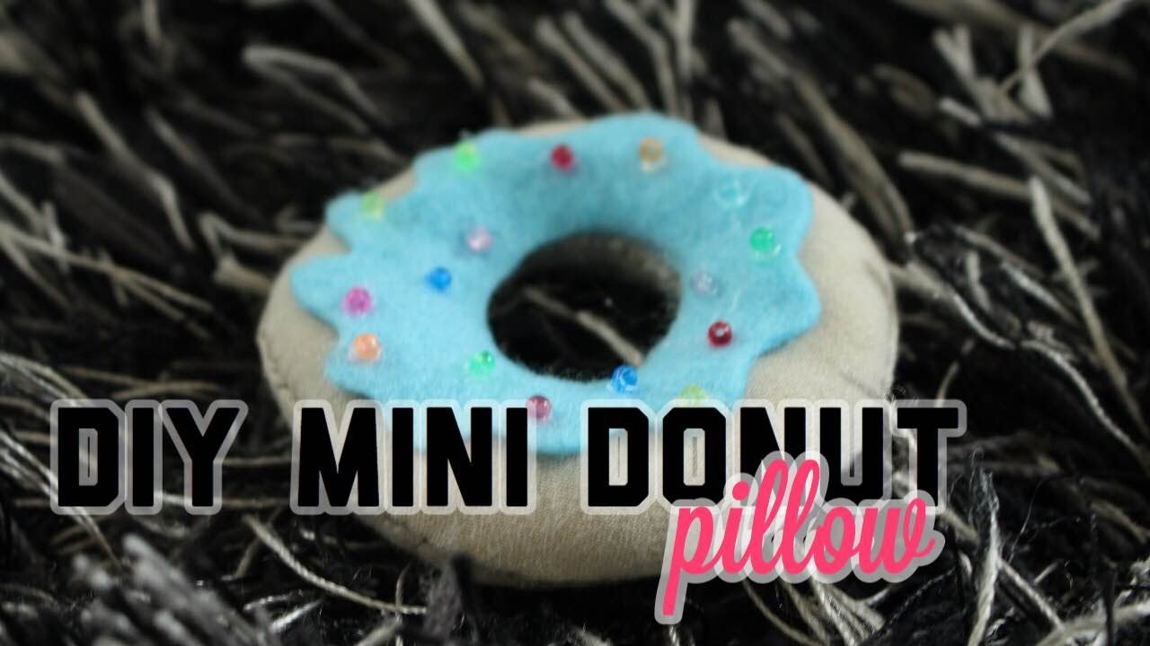 DIY Mini Donut Pillow | Noa Steendam