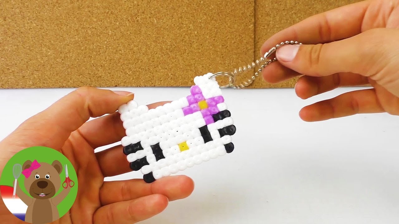 Hello Kitty vaan strijkkralen maken | Sleutelhanger zelf maken | Als decoratie of cadeau