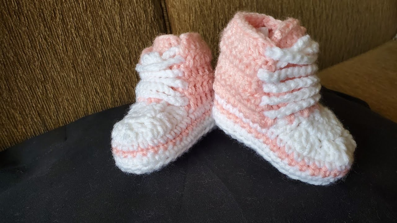 Crochet baby sneakers (3-6 mo)