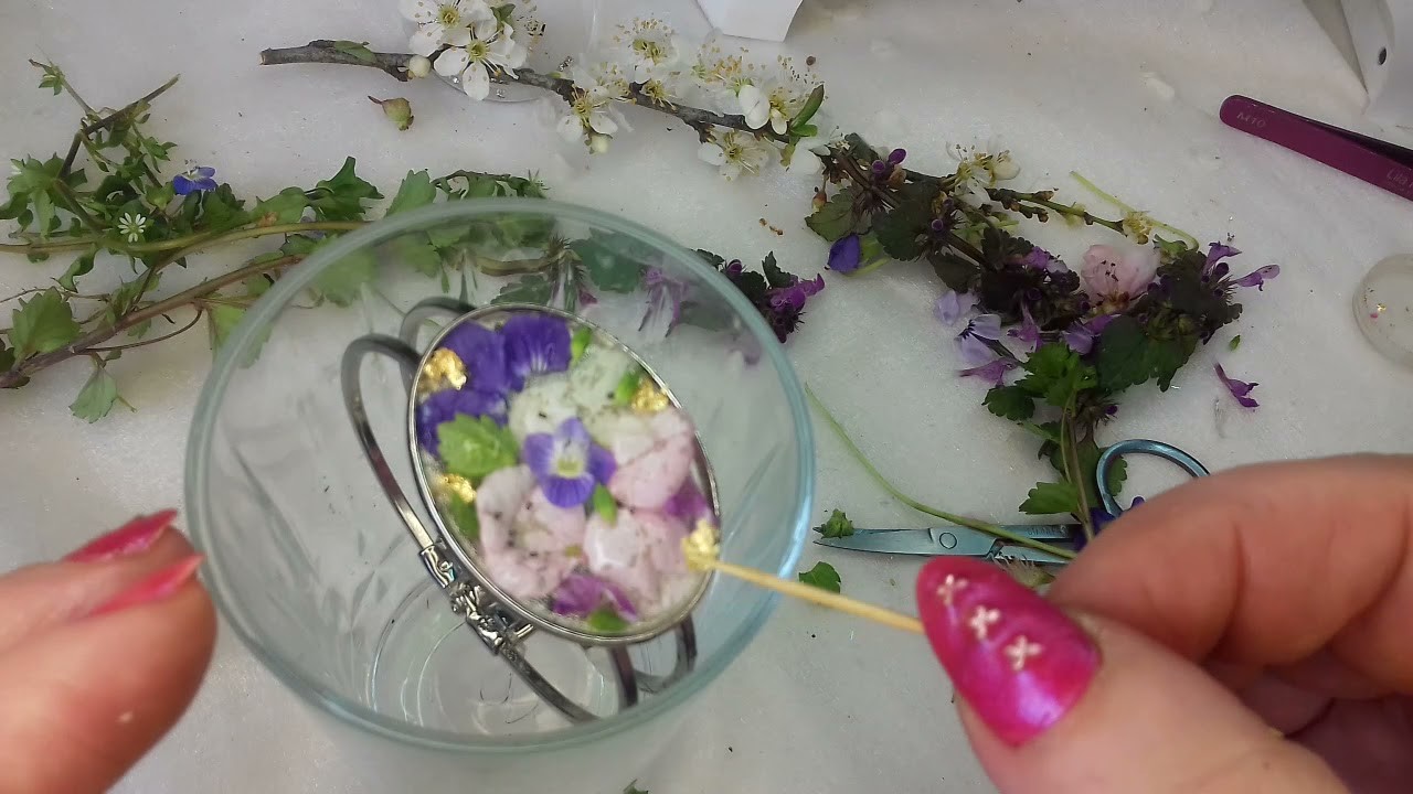 Flowers bracelet .????DIY .Spring !