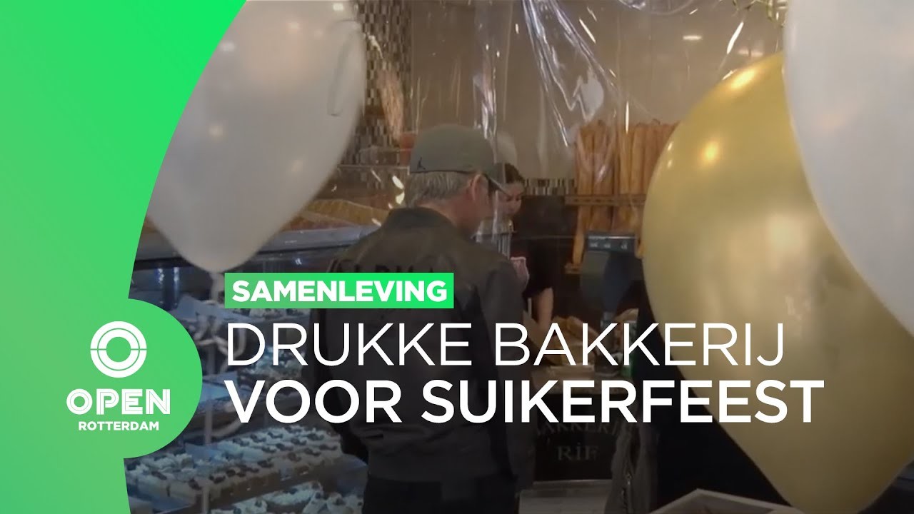 Drukte bij bakkerij Arif voor Suikerfeest