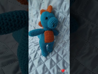 Stegosaurus a crochet ????.