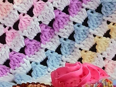 Crochet blanket "The CUPCAKE stitch" cute cupcake baby blanket.