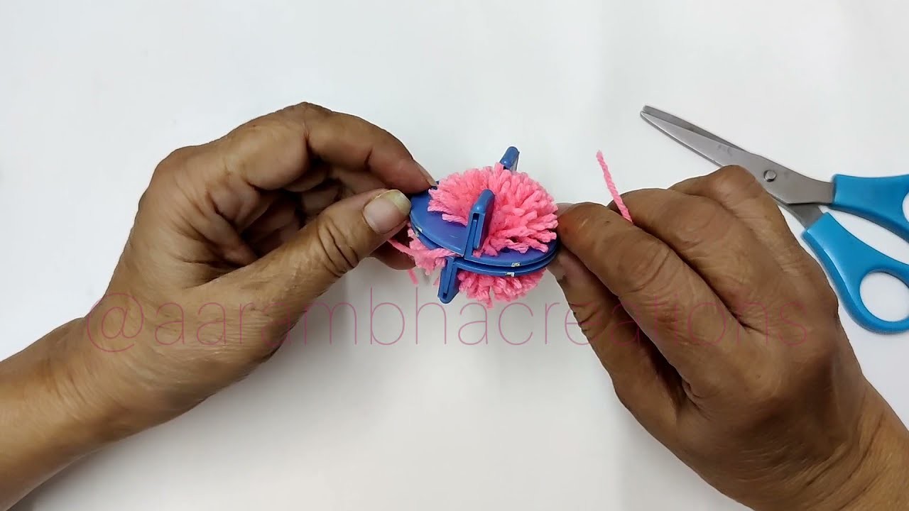 CROCHET CLASS FOR BEGINNERS | CLASS 5 |  गोंडे कसे करायचे